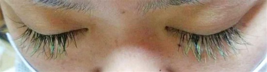 沖縄まつげエクステ・那覇まつげエクステ施術後の写真：カラーマツエク グリーン