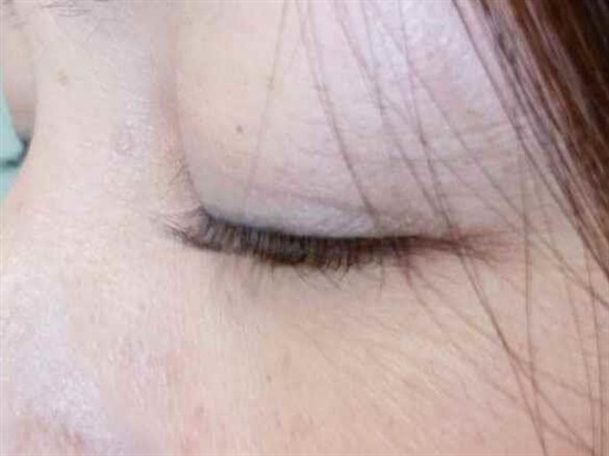 沖縄まつげエクステ・那覇まつげエクステ施術後の写真：派手すぎず華やかに